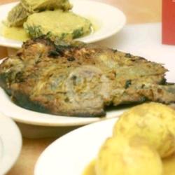 Nasi Bawal Bakar