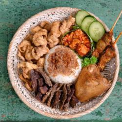 Nasi Putih   Kulit   Ayam   Paru   Sate Ayam   Sambal