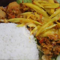 Ayam Geprek Sambal Mangga   Nasi