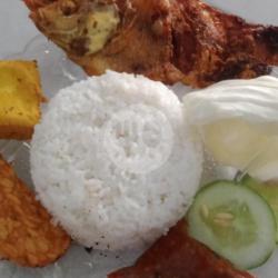 Pket Lengkap Nasi Biasa Ikan Nila