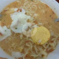 Mie Indomie / Sedap Rasa Soto Pakai Telur