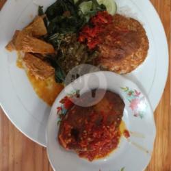 Nasi Ikan Tongkol Balado