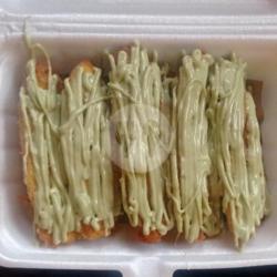 Pisang Crispy  Avocado