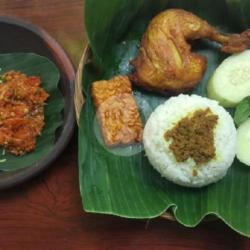 Nasi Box Ayam Goreng Sambal Pencit