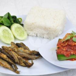 Nasi Lalapan Wader