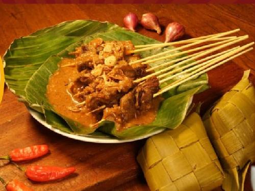 Bopet Sutan Pamenan Sate Padang Dan Nasi Padang) Grand Vista Cikarang