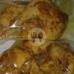 1 Ekor Ayam Ungkep Bumbu Balacan