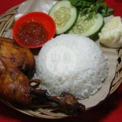 Nasi Dan Ayam Goreng