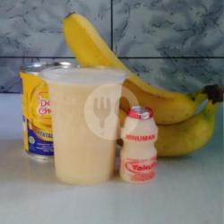 Smoothies Pisang Yakult