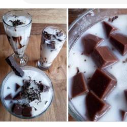 Es Puding Coklat Susu