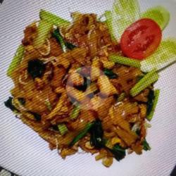 Kwe Tiaw Goreng Ayam