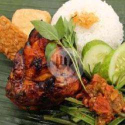 Ayam Bakar Dada Lengkap