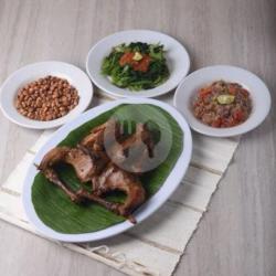 Ayam Betutu Bakar (1 Ekor)