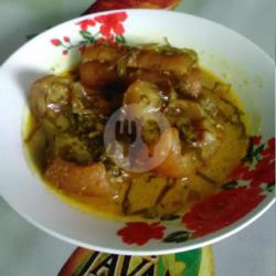 Sepotong Kikil Gulai