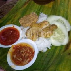 Paket Dua Sambal   Es Teh