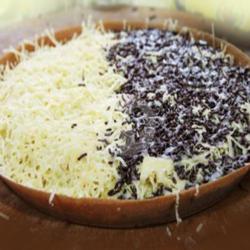 1/2 Keju, 1/2 Coklat/kacang Special