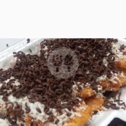 Pisang Keju Coklat Campur Susu . Porsi Sedang