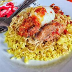 Nasi Goreng Kuning Rawit