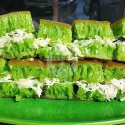 Martabak Manis Pandan Keju Susu