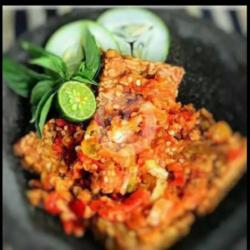 Lalapan Tempe Penyet Tanpa Nasi