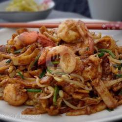 Mie Tiaw Goreng Seafood