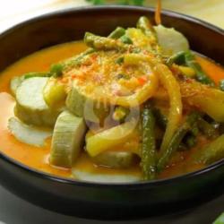 Lontong Sayur Telur Bulat