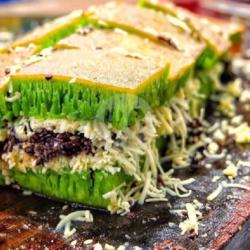 Martabak Manis Pandan Kacang Coklat Wijen Special