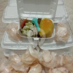 Ketupat Sayur Semur Kentang Tahu