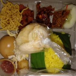 Nasi Kuning Box (box Ukuran 18)