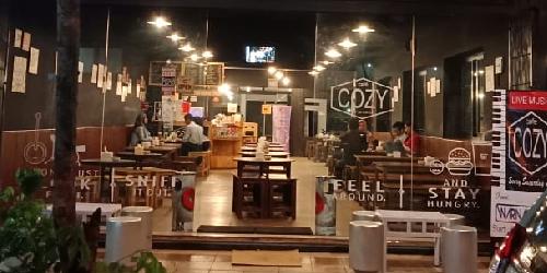 Cozy Cafe, Pamekasan