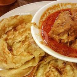 Roti Canai Kuah Kari Daging Sapi