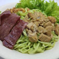 Mie Ayam Daging Asap Hijau