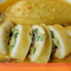 Cumi Gulai Isi Tahu Dan Telur