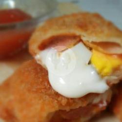 Risoles Mayo Smoked Beef Keju Lumer