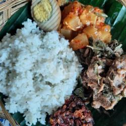 Nasi Gudeg Krecek Telor