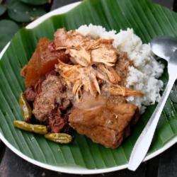 Nasi Gudeg Krecek Suwir&tahu