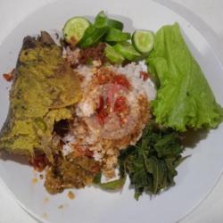 Nasi Kepala Tongkol Gulai