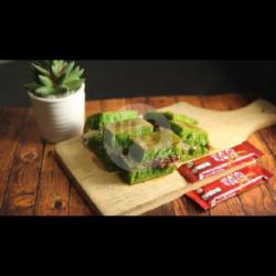 Martabak Manis Spesial - Greentea Choco Crunchy Keju