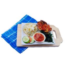 Nasi Serundeng Ayam Penyet