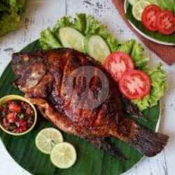 Nasi Ikan Mujaer Bakar