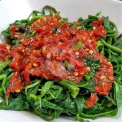 Rebusan Kangkung   Sambal Mentah