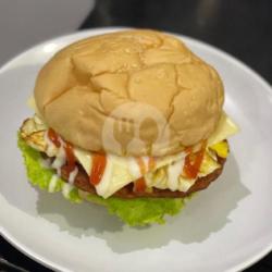 Burger Original Komplit Sapi   Telur Dan Keju