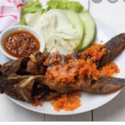 Nasi Ikan Lele Geprek