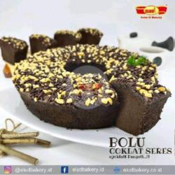 Bolu Coklat Kacang