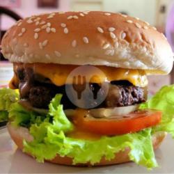 Burger Sapi Blackpepper / Cheese