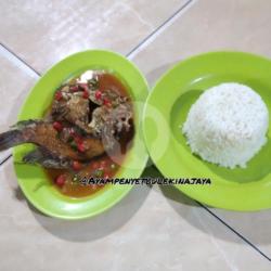 Nila Saus Tiram  Nasi  Gratis Teh Es