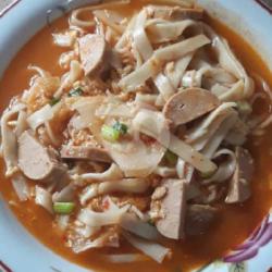 Kwetiaw Kuah Bakso   Telor Soelera Aurora