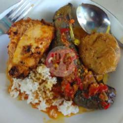 Nasi Ayam Bakar Terong Balado Perkedel