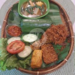 Nasi Timbel Ayam Serundeng