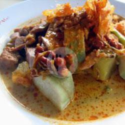 Lontong Sayur Kuah Kacang